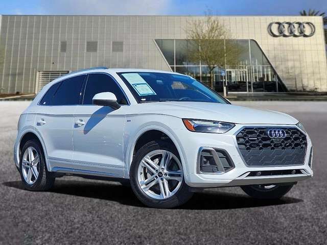 2024 AUDI Q5 e