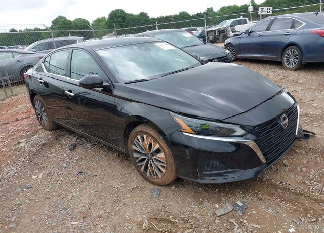 2023 NISSAN Altima