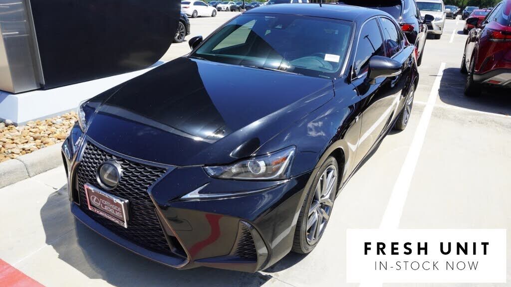 2018 LEXUS IS