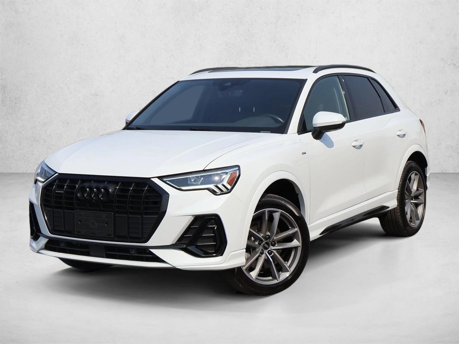 2023 AUDI Q3