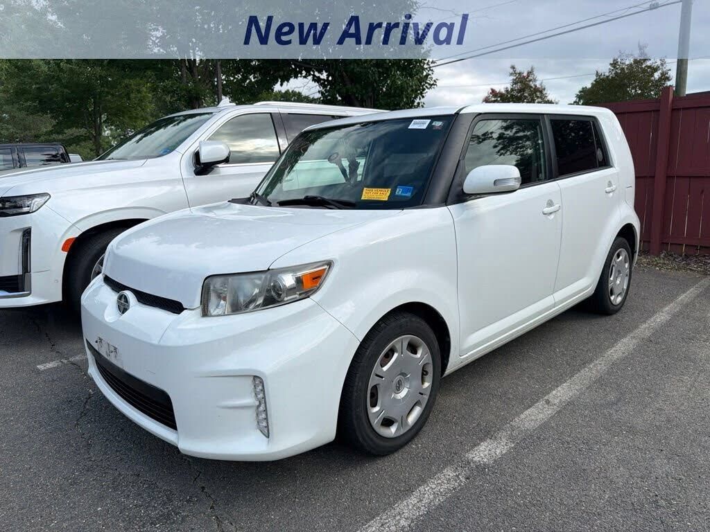 2013 TOYOTA SCION