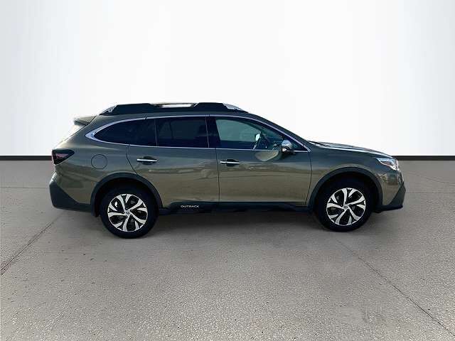 2021 SUBARU Outback