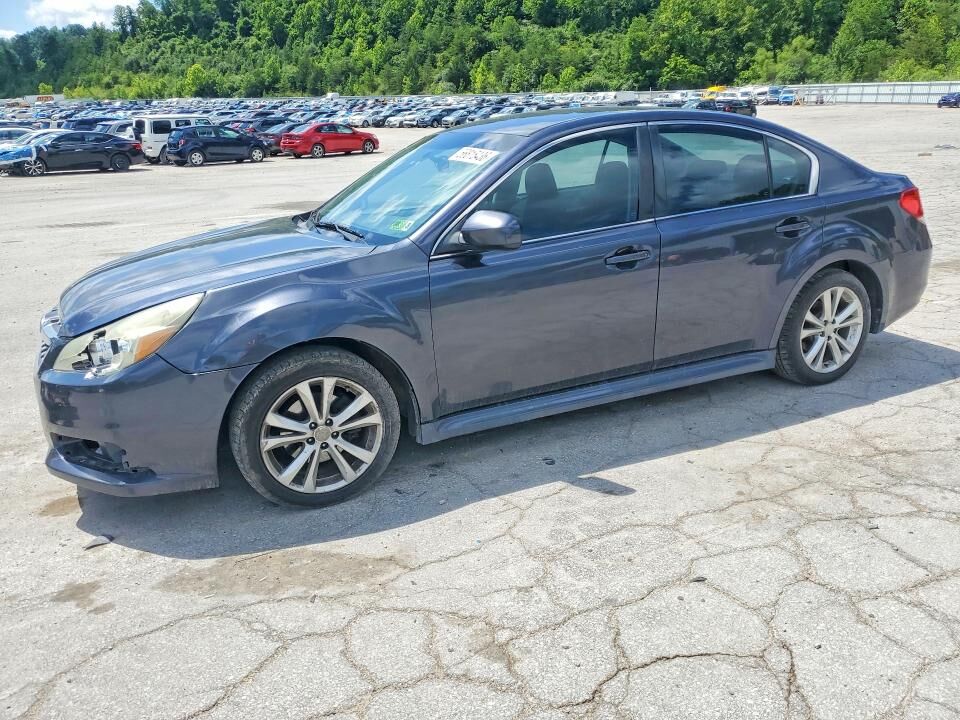2013 SUBARU Legacy