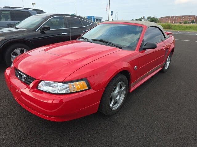 2004 FORD Mustang