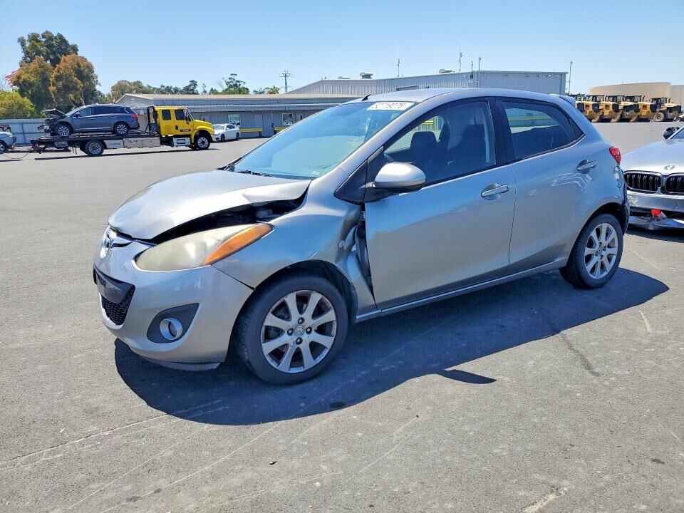 2012 MAZDA Mazda2