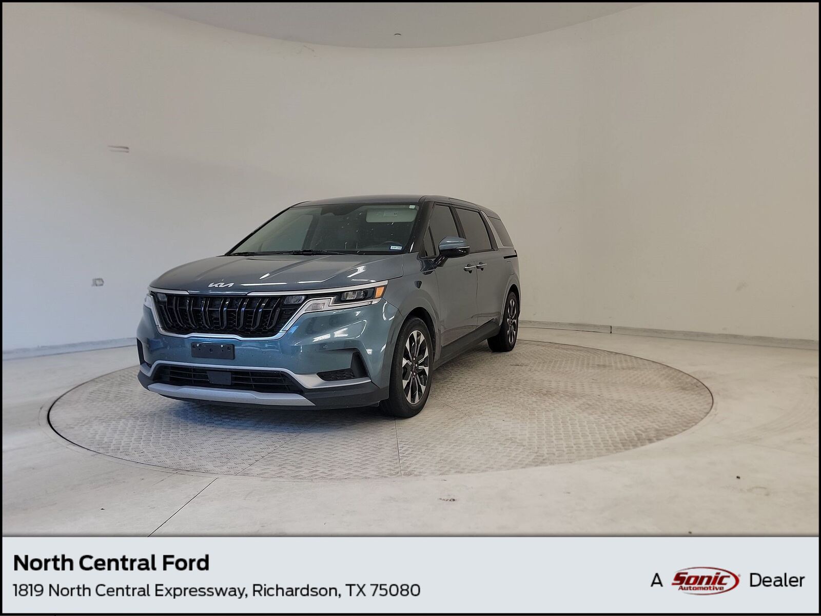 2023 KIA Carnival