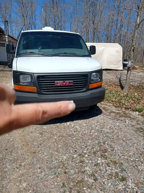 GMC Savana