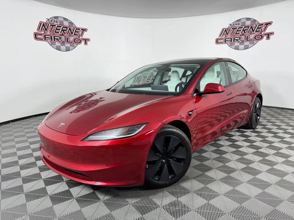 2025 TESLA Model 3