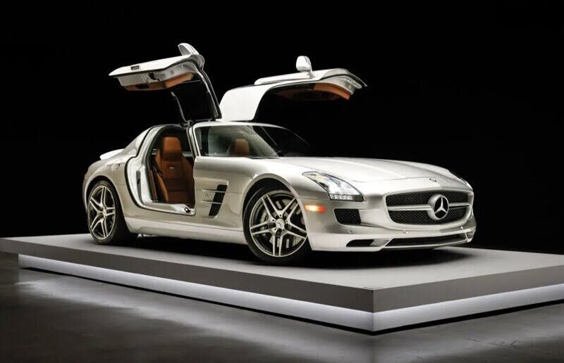 2011 MERCEDES-BENZ SLS-Class