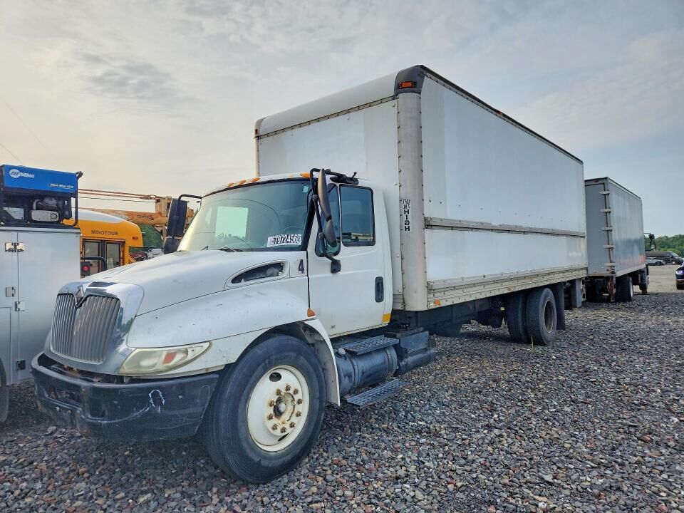 2004 INTERNATIONAL MA025