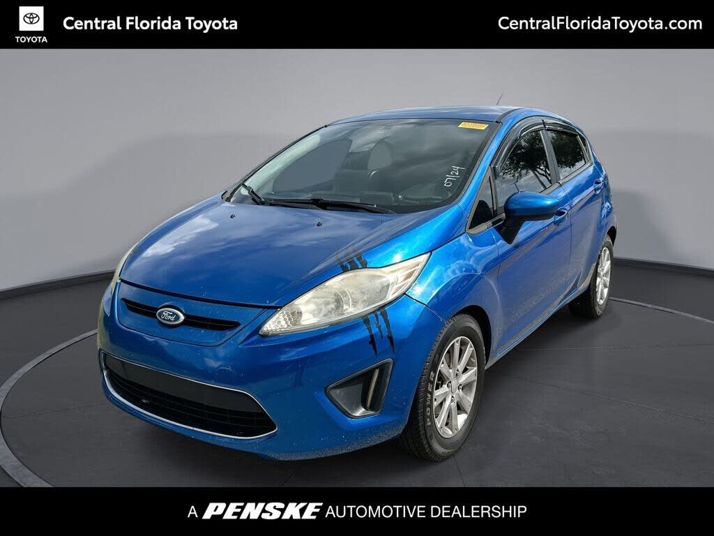 2011 FORD Fiesta
