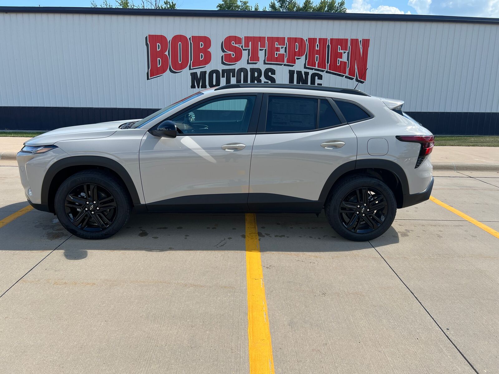 2026 CHEVROLET Trax