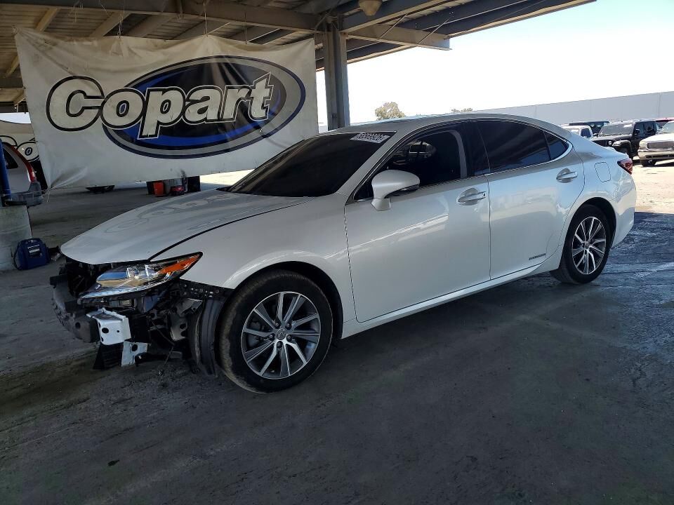 2016 LEXUS ES