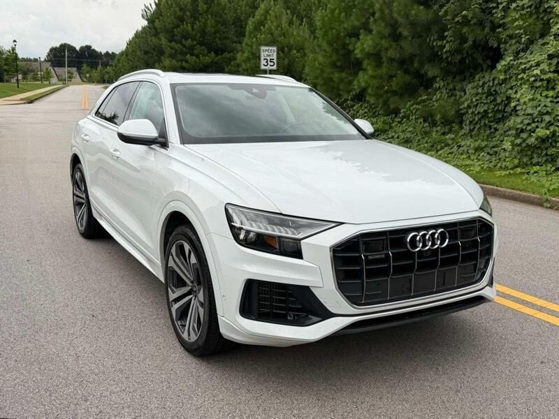 2021 AUDI Q8
