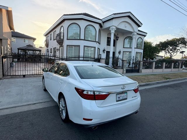 2015 LEXUS ES