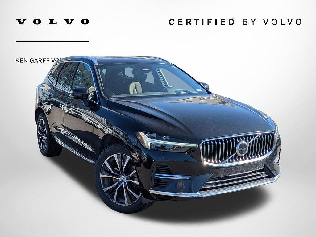 2022 VOLVO XC60