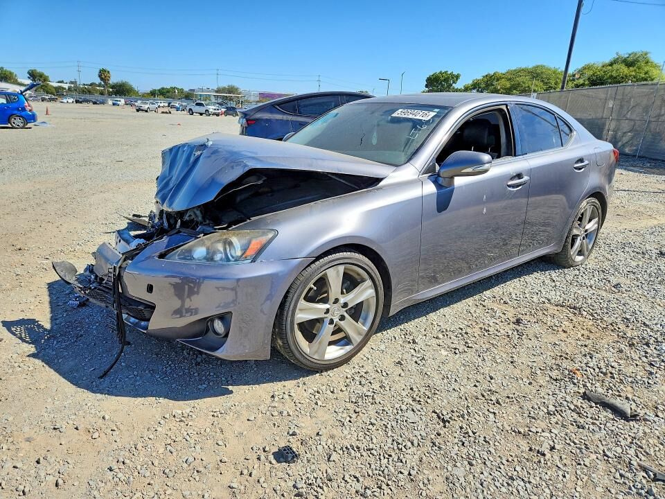 2013 LEXUS IS