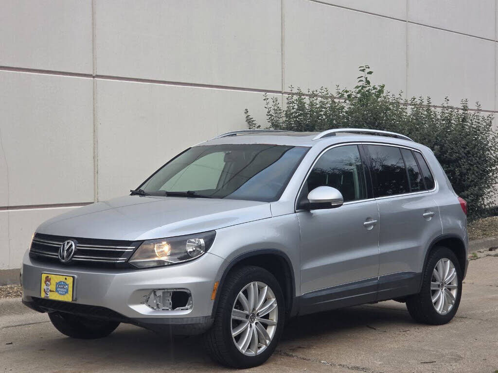 2012 VOLKSWAGEN Tiguan