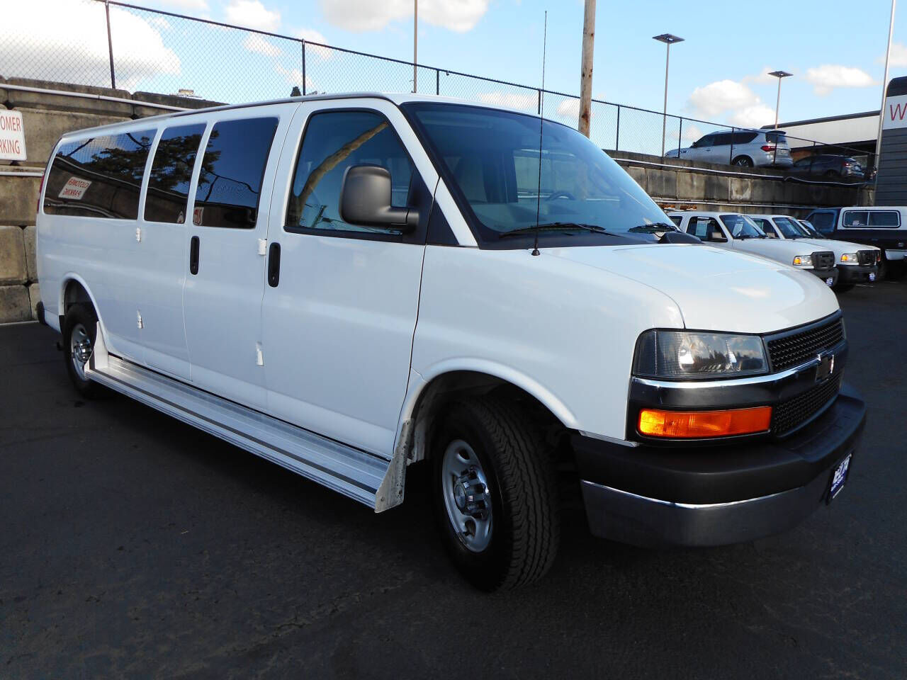 2016 CHEVROLET Express