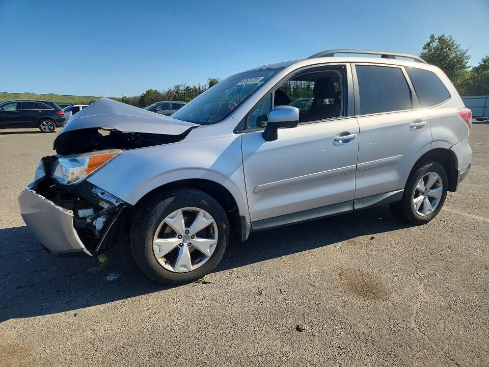 2016 SUBARU Forester