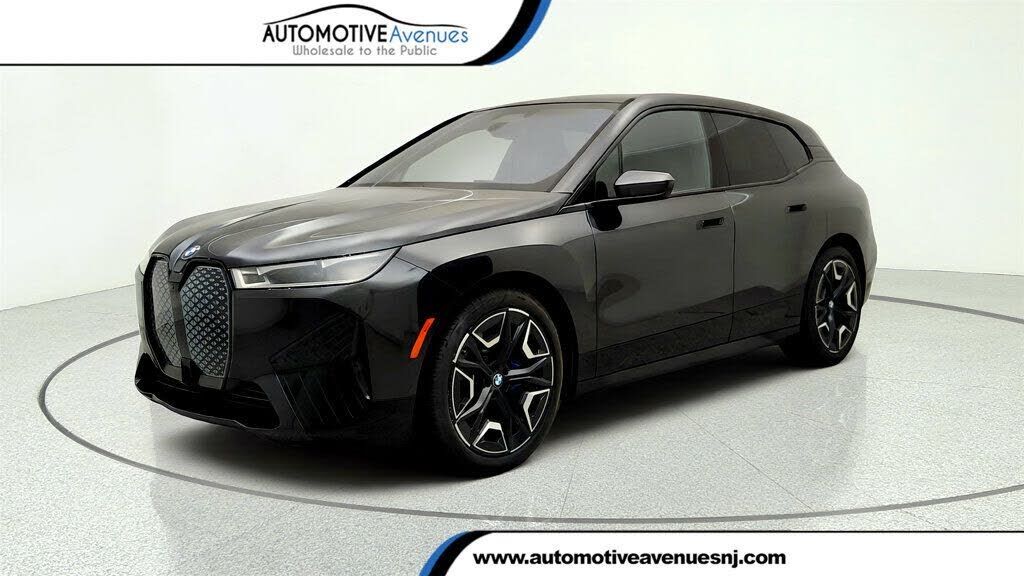 2023 BMW ix
