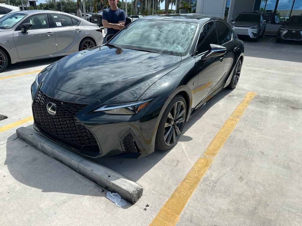 2025 LEXUS IS