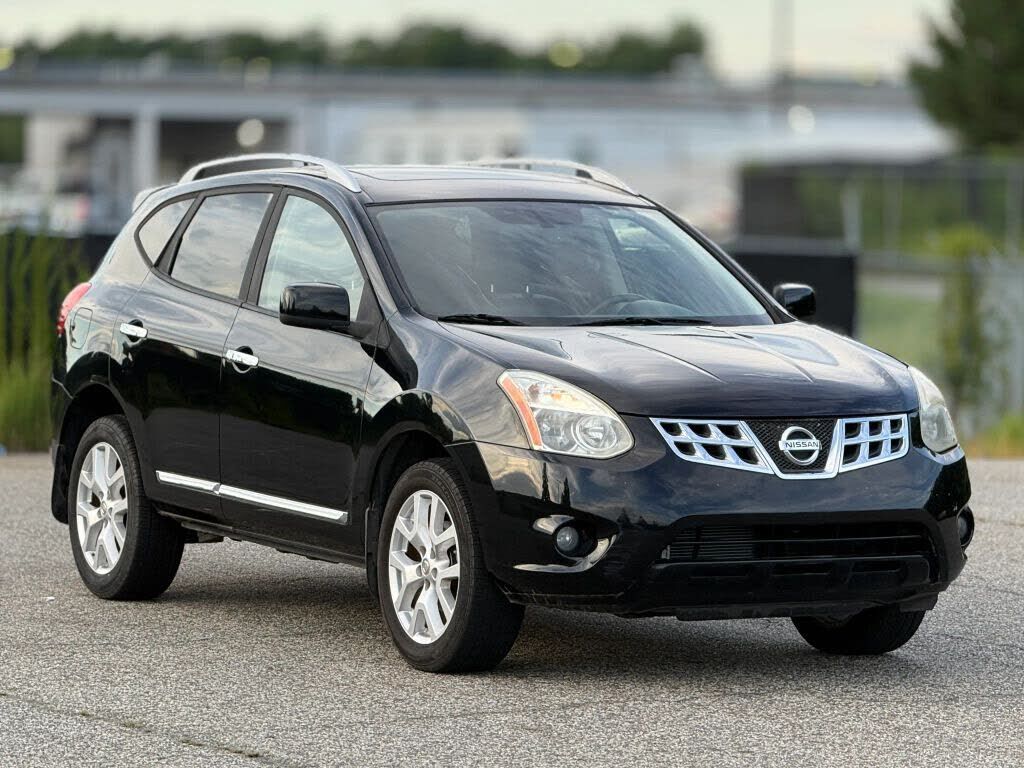 2011 NISSAN Rogue