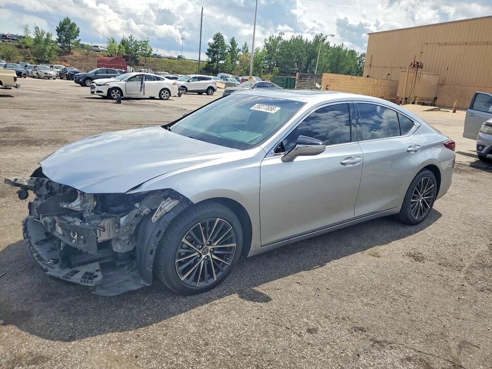 2022 LEXUS ES