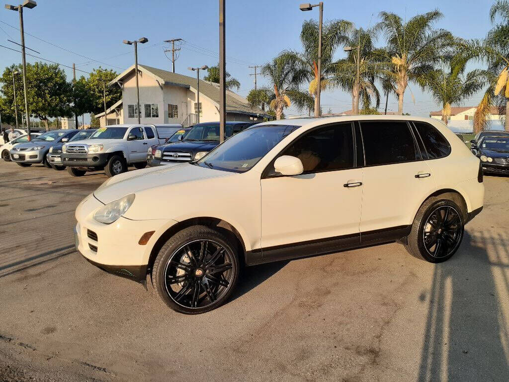 2004 PORSCHE Cayenne