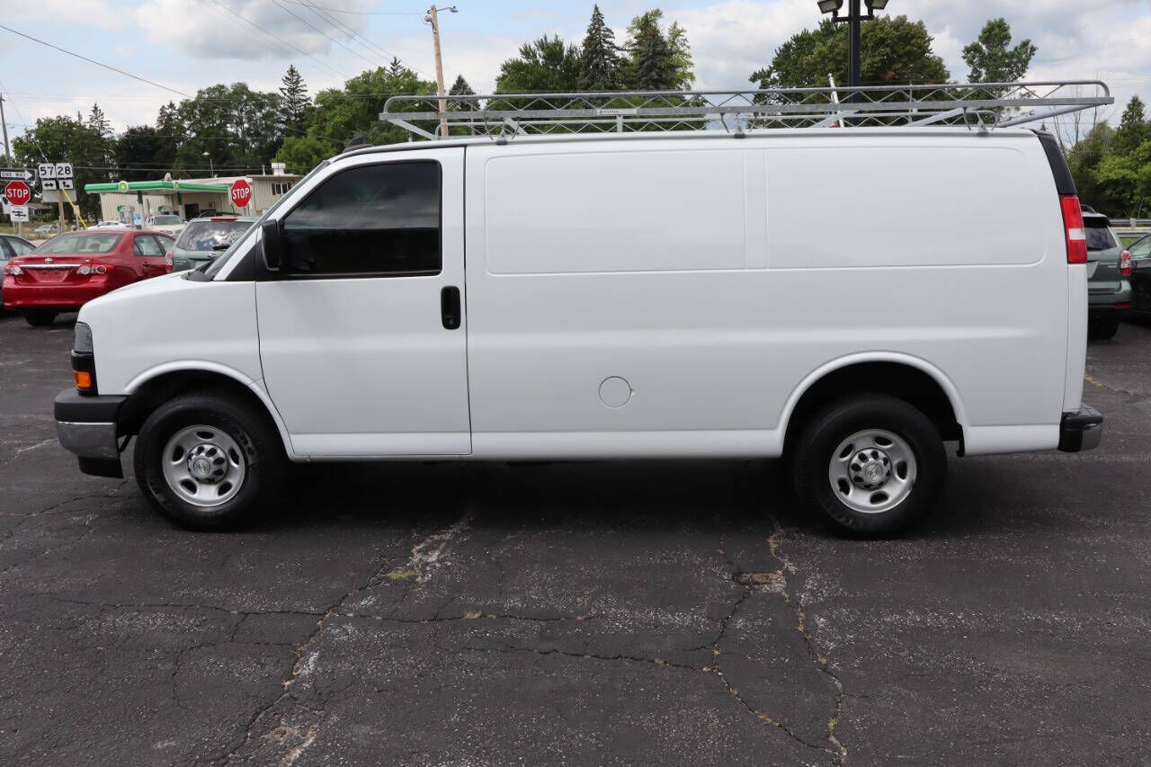 2021 CHEVROLET Express