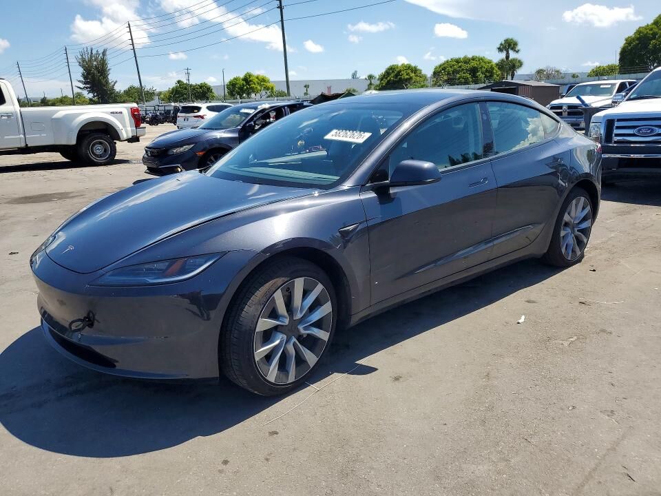 2026 TESLA Model 3