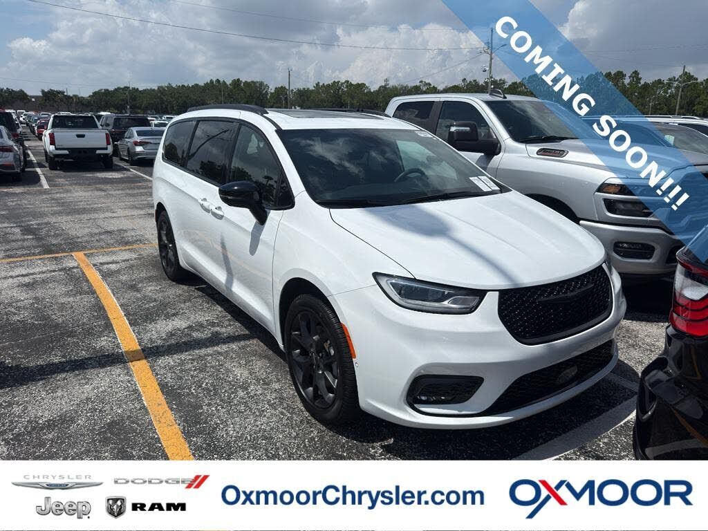 2025 CHRYSLER Pacifica