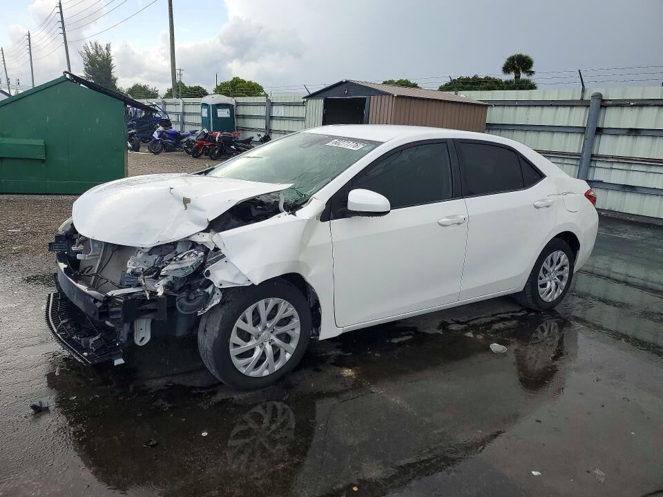 2018 TOYOTA Corolla