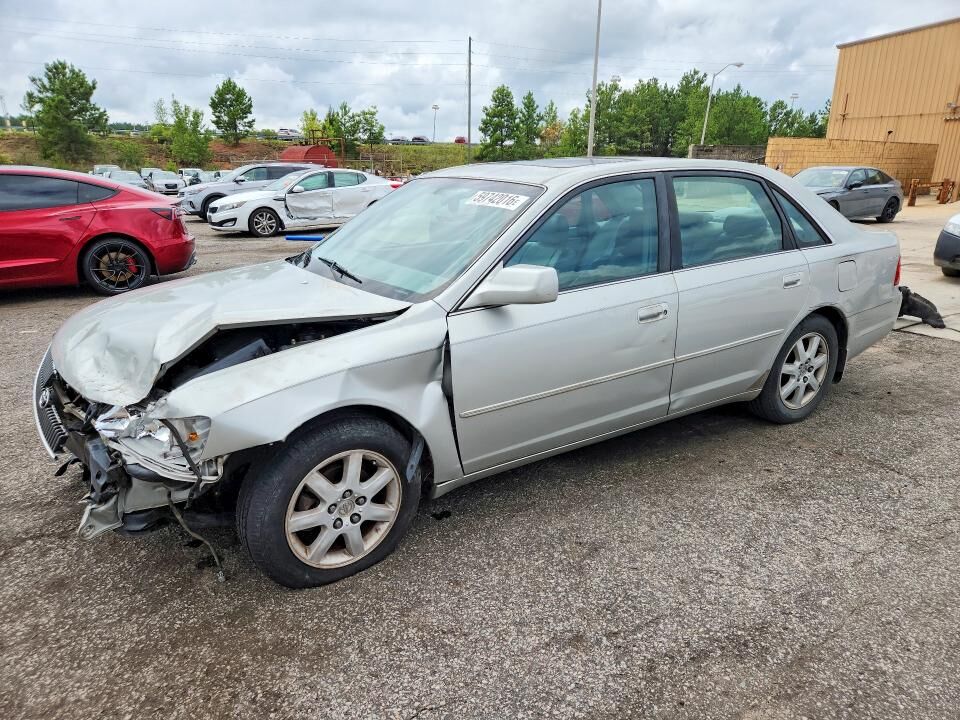 2002 TOYOTA Avalon