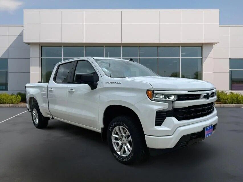 2025 CHEVROLET Silverado