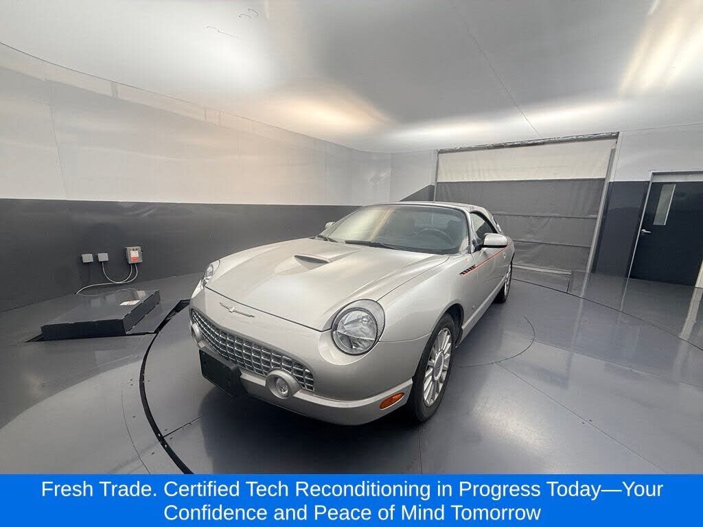 2004 FORD Thunderbird