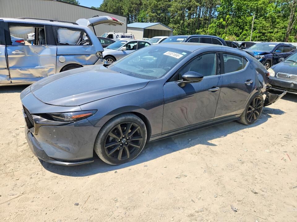 2021 MAZDA Mazda3