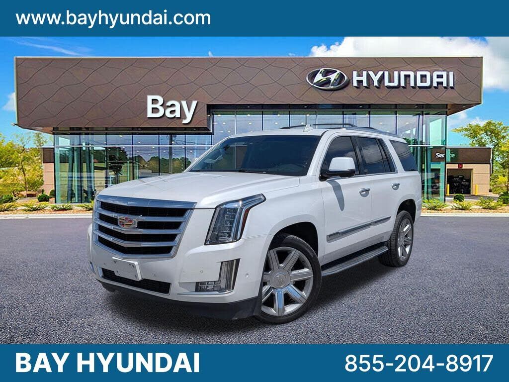 2017 CADILLAC Escalade