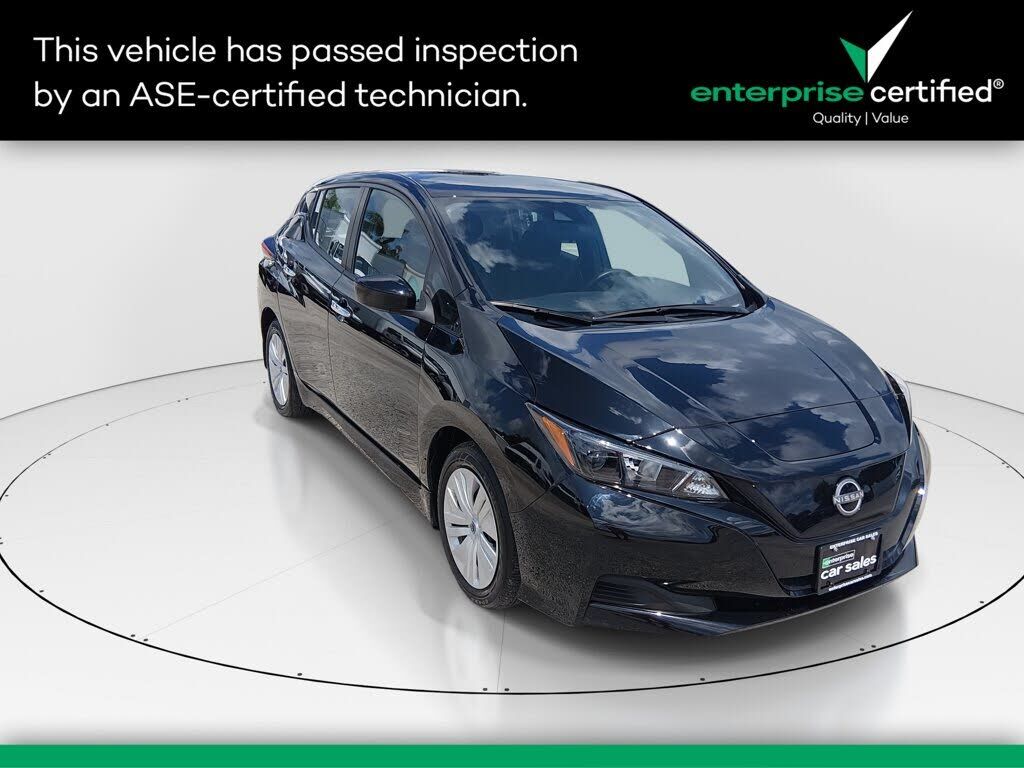 2025 NISSAN Leaf