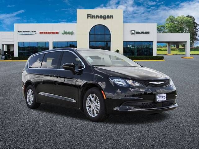2025 CHRYSLER Voyager