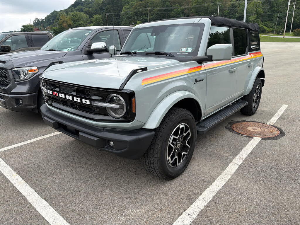 2023 FORD Bronco