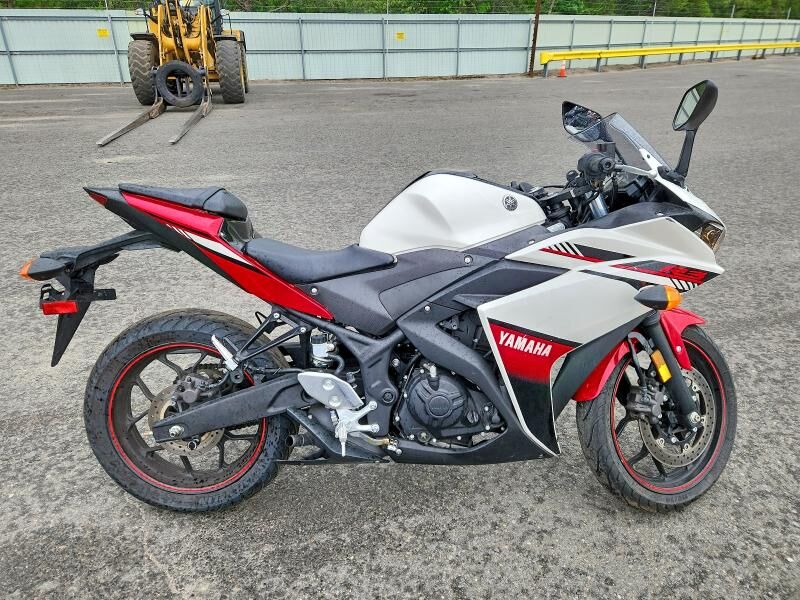 2016 YAMAHA YFZR3