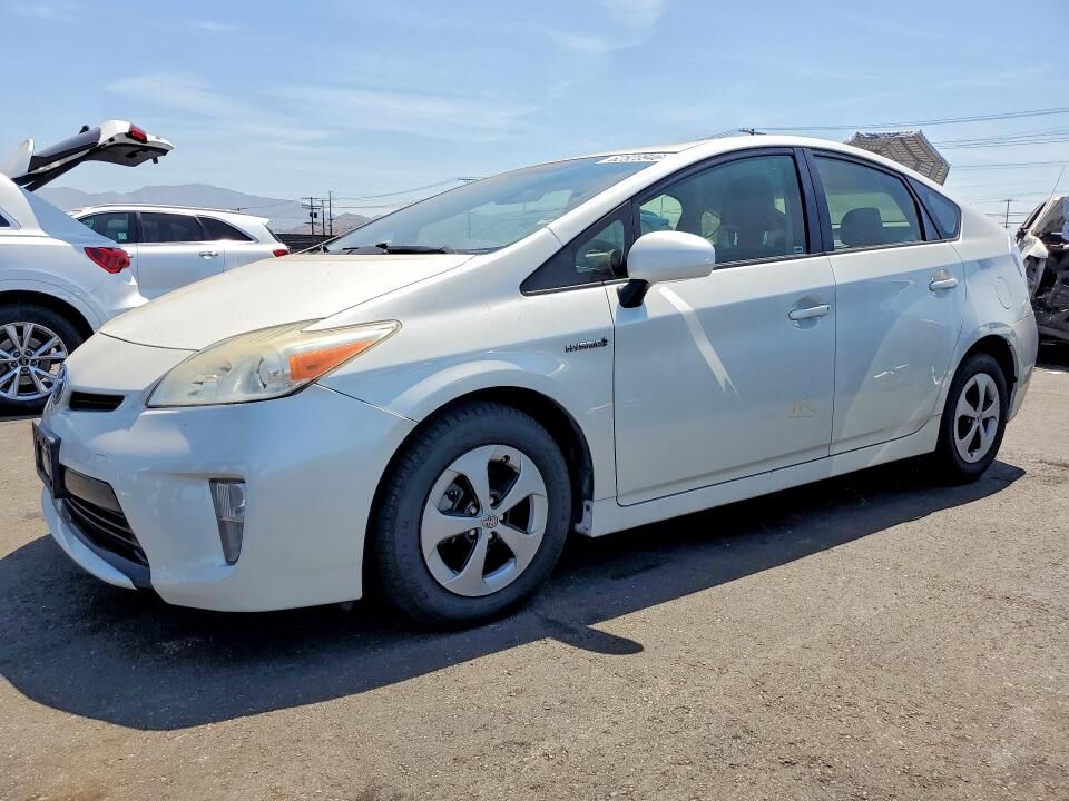 2015 TOYOTA PRIUS