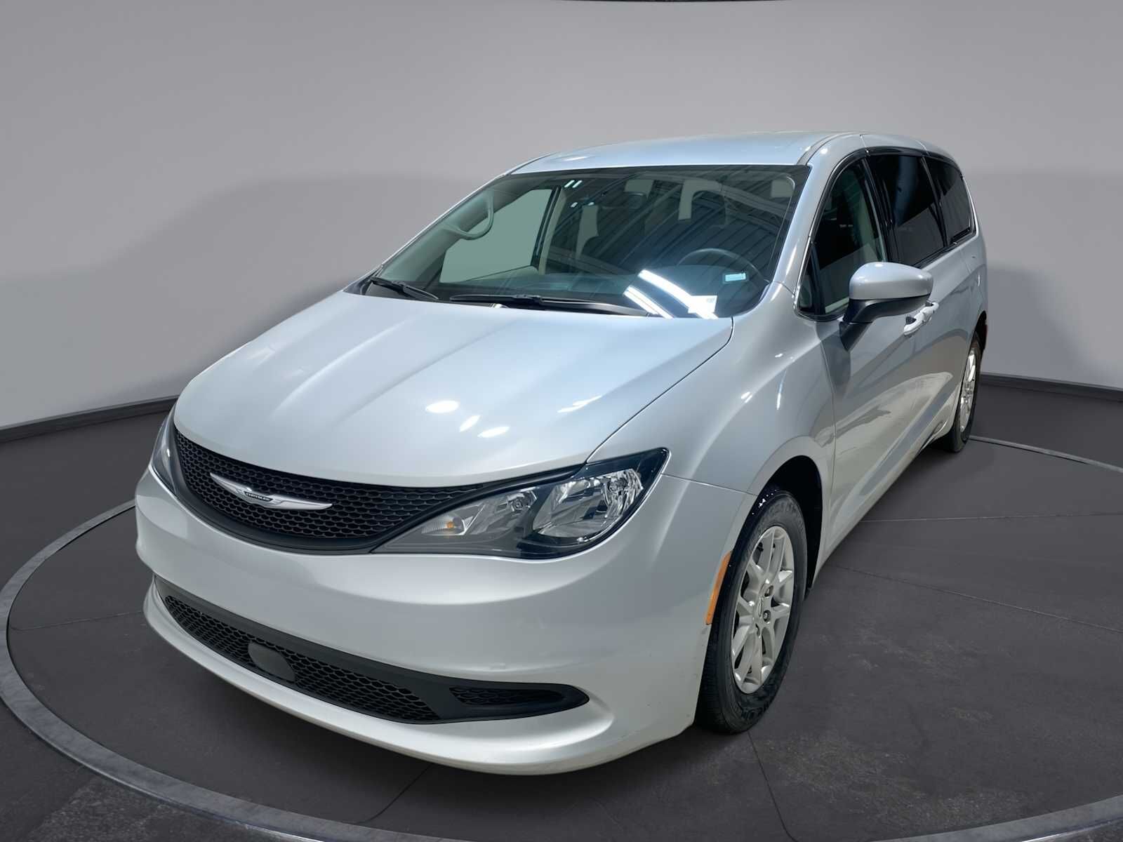 2023 CHRYSLER Voyager