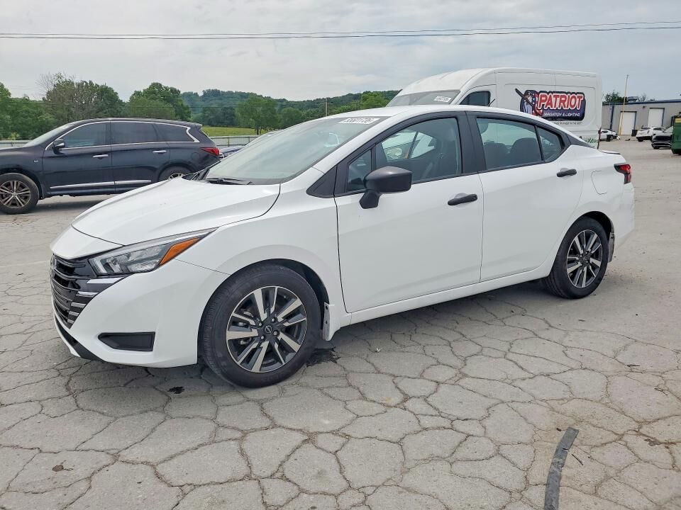 2025 NISSAN Versa