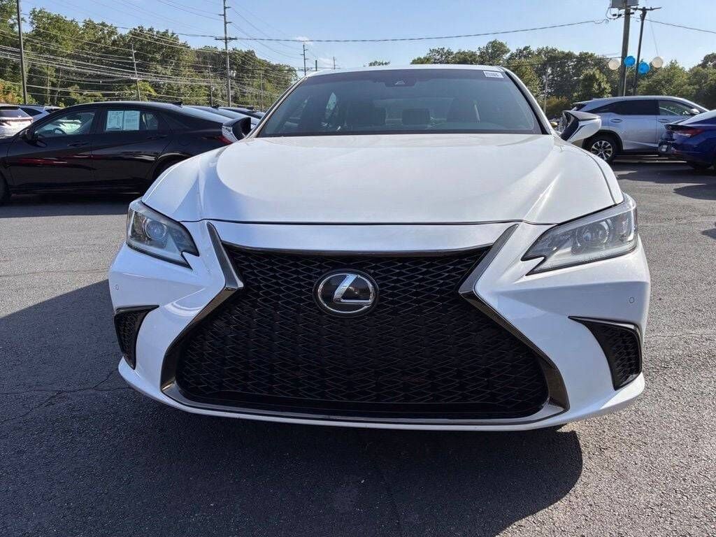 2019 LEXUS ES