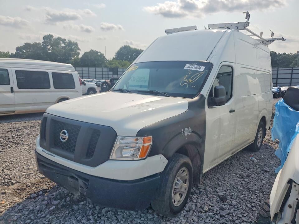 2017 NISSAN NV