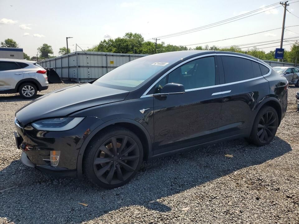 2018 TESLA Model X