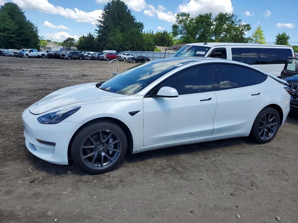 2021 TESLA Model 3
