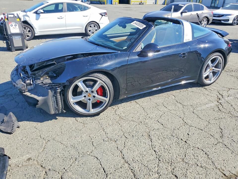 2016 PORSCHE 911